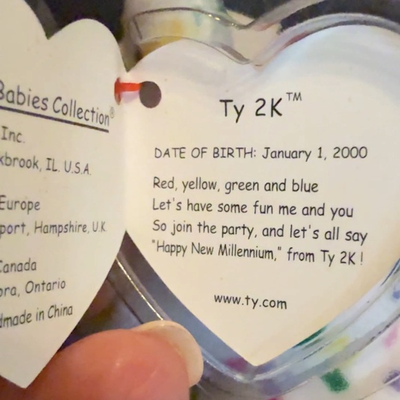 T2 2000 special edition Beanie Baby with tag enclosure - Picture 3 of 3